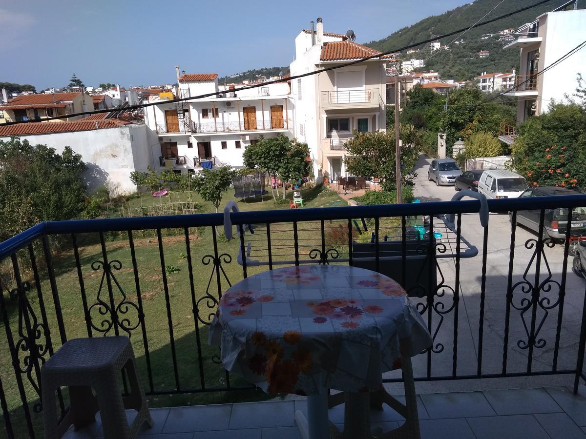 Syraina Apartments Skiathos-stad Buitenkant foto